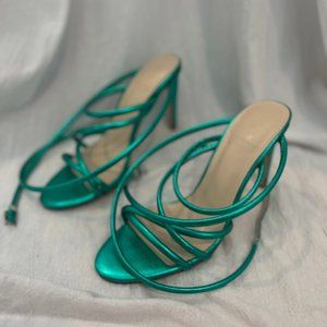 House of Harlow Metallic Green Heels